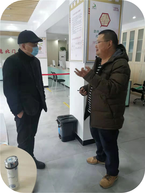 副院長王勇下沉北門社區(qū)和軍馬場社區(qū)