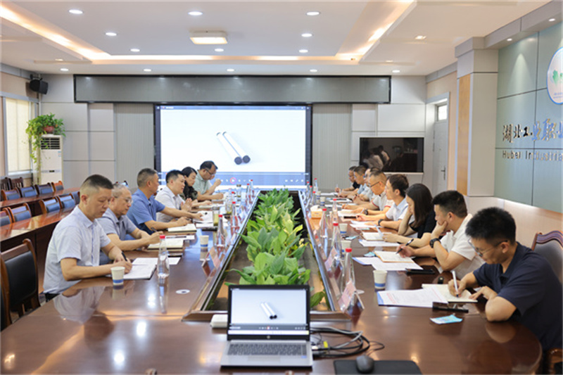 校長李立一行赴湖北工業(yè)職業(yè)技術(shù)學(xué)院、襄陽職業(yè)技術(shù)學(xué)院 考察交流